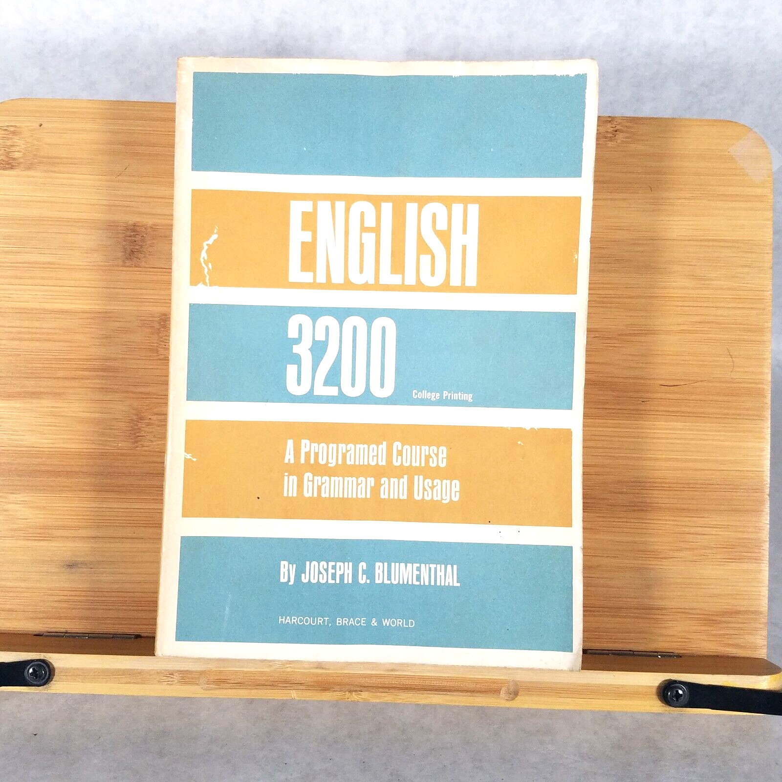 ENGLISH 3200: A Programed Course in Grammar and Usage – Joseph Blumenthal 1962