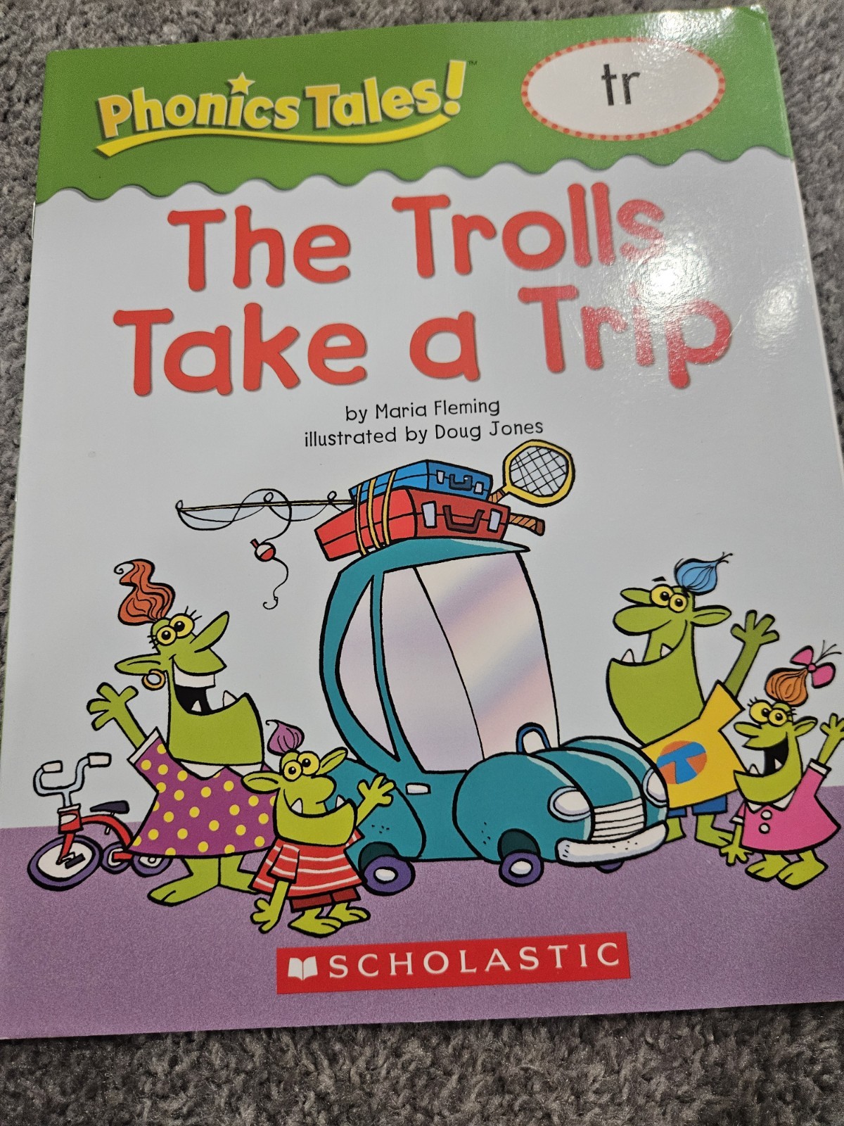 Phonics Tales Ser.: Phonics Tales: the Trolls Take a Trip (TR) by Inc. Staff…