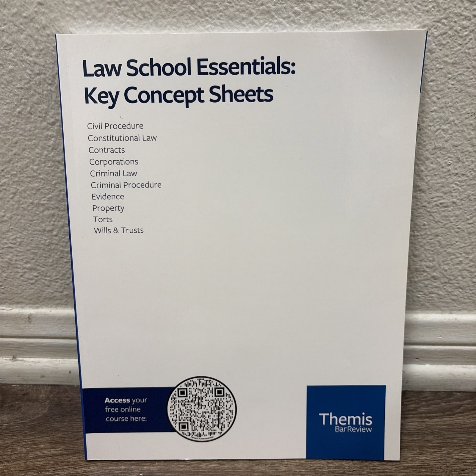 Themis Bar Review Law School Essentials:Key Concept Sheets-9781960132369