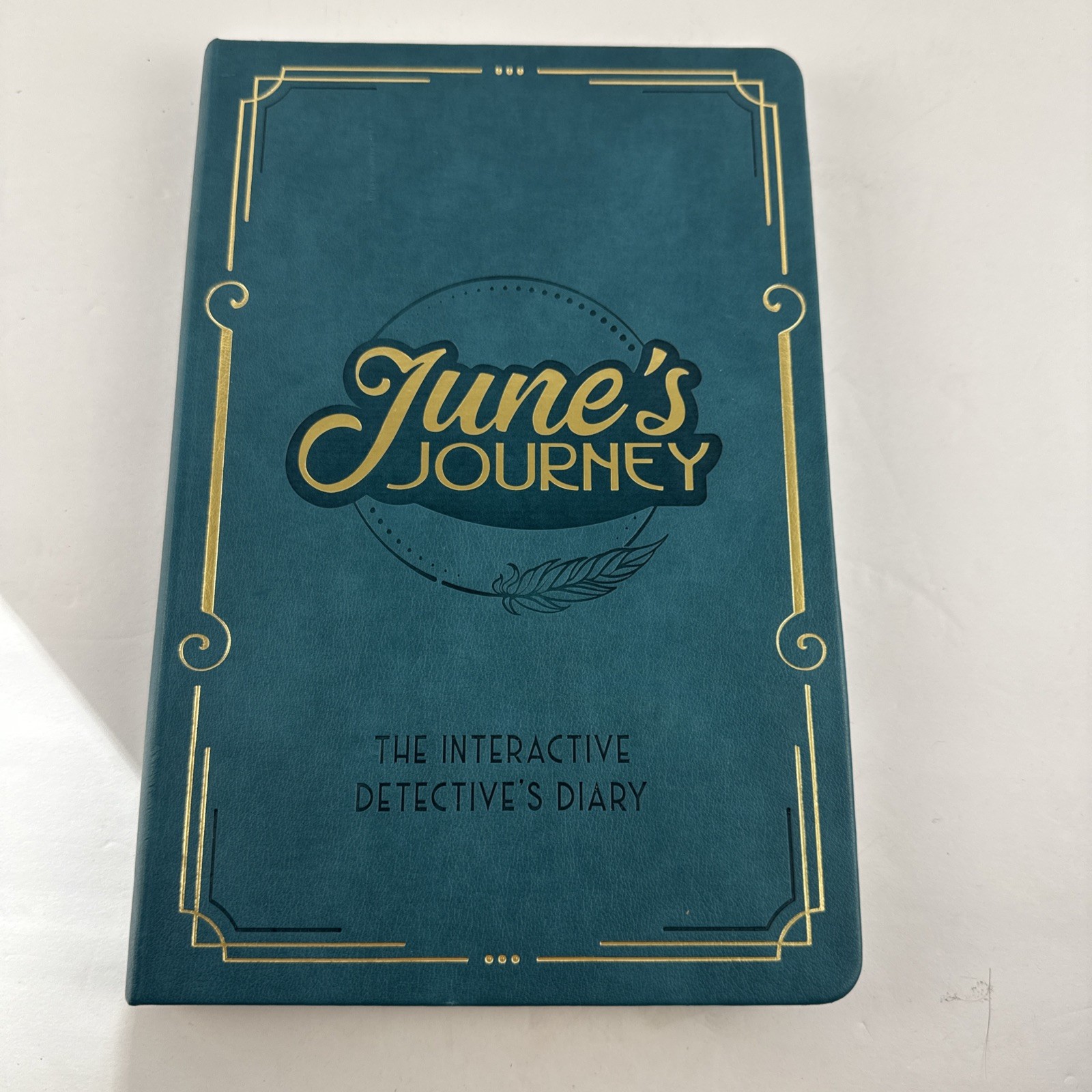 June’s Journey: The Interactive Detective’s Diary by Wooga (English) Hardcover B