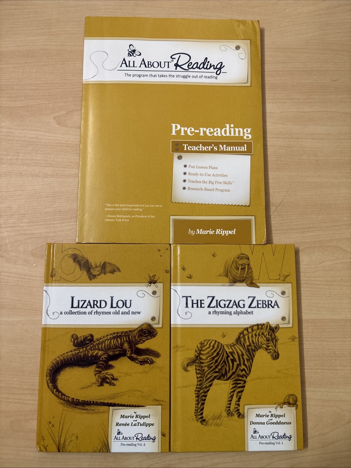 All About Reading Pre-Reading Teacher’s Manual + Readers 1-2 Lizard Lou Zebra