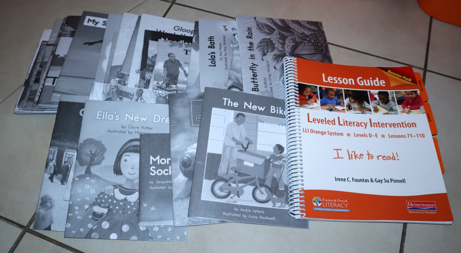 FOUNTAS & PINNELL | Booster Set LLI Orange System Guide & 40 Leveled Readers B-E