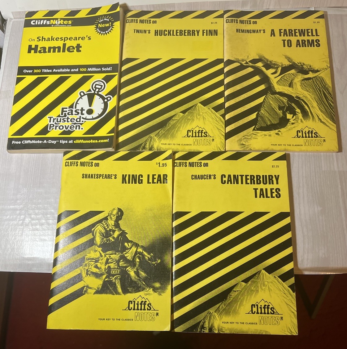 5 Cliffs Notes Study Guide Booklets See Titles in Pictures 60s – 70s