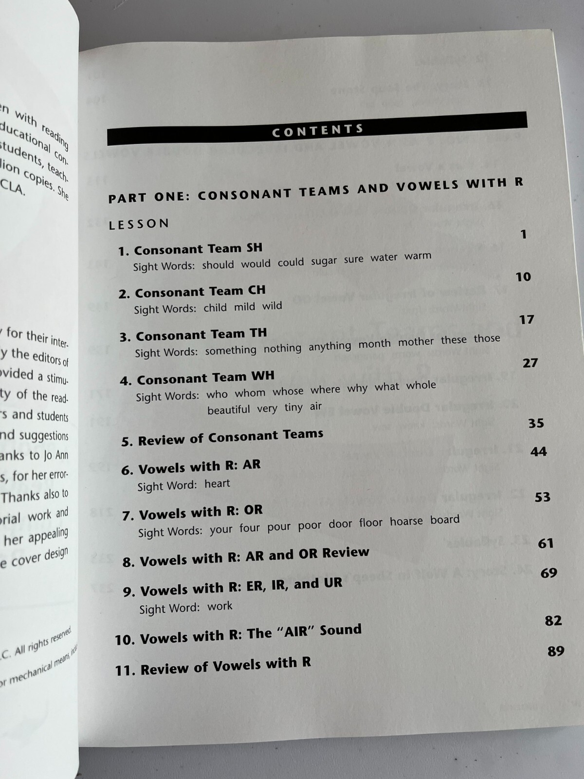 Right Into Reading: A Phonics-Based Reading & Comprehension Program, Book 2