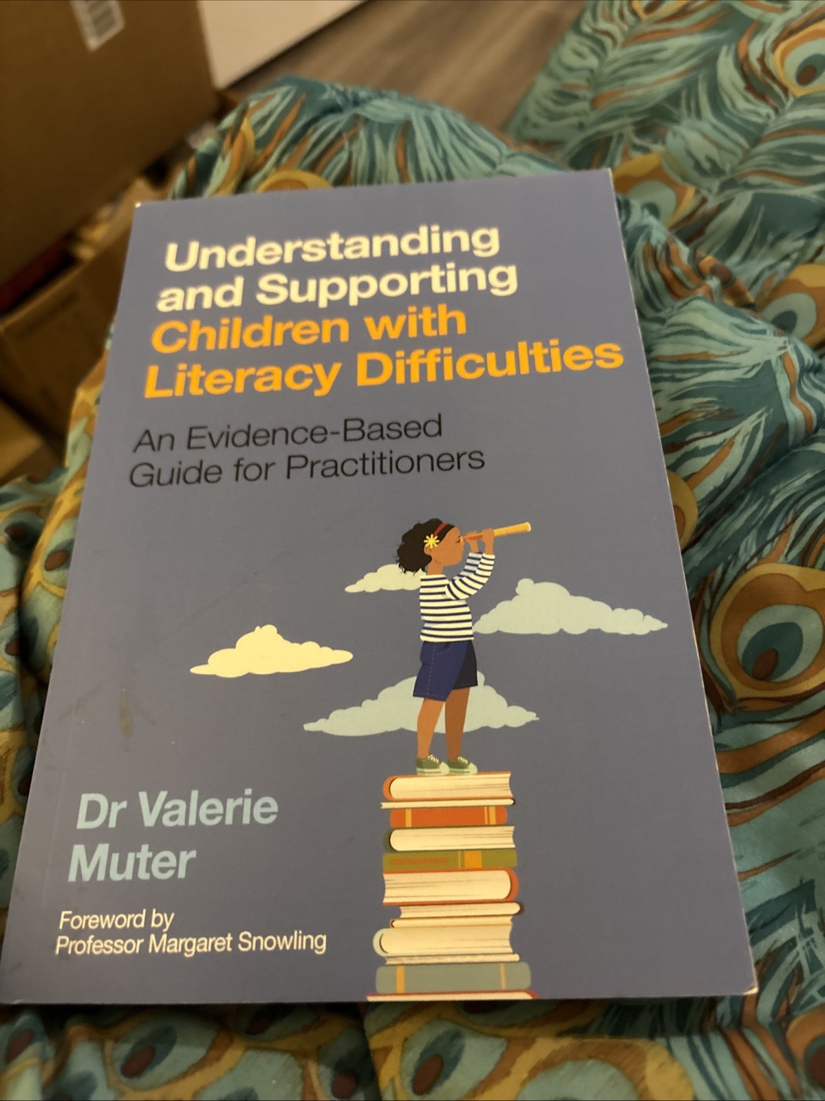 Understanding and Supporting Children with Literacy Difficulties (KW)