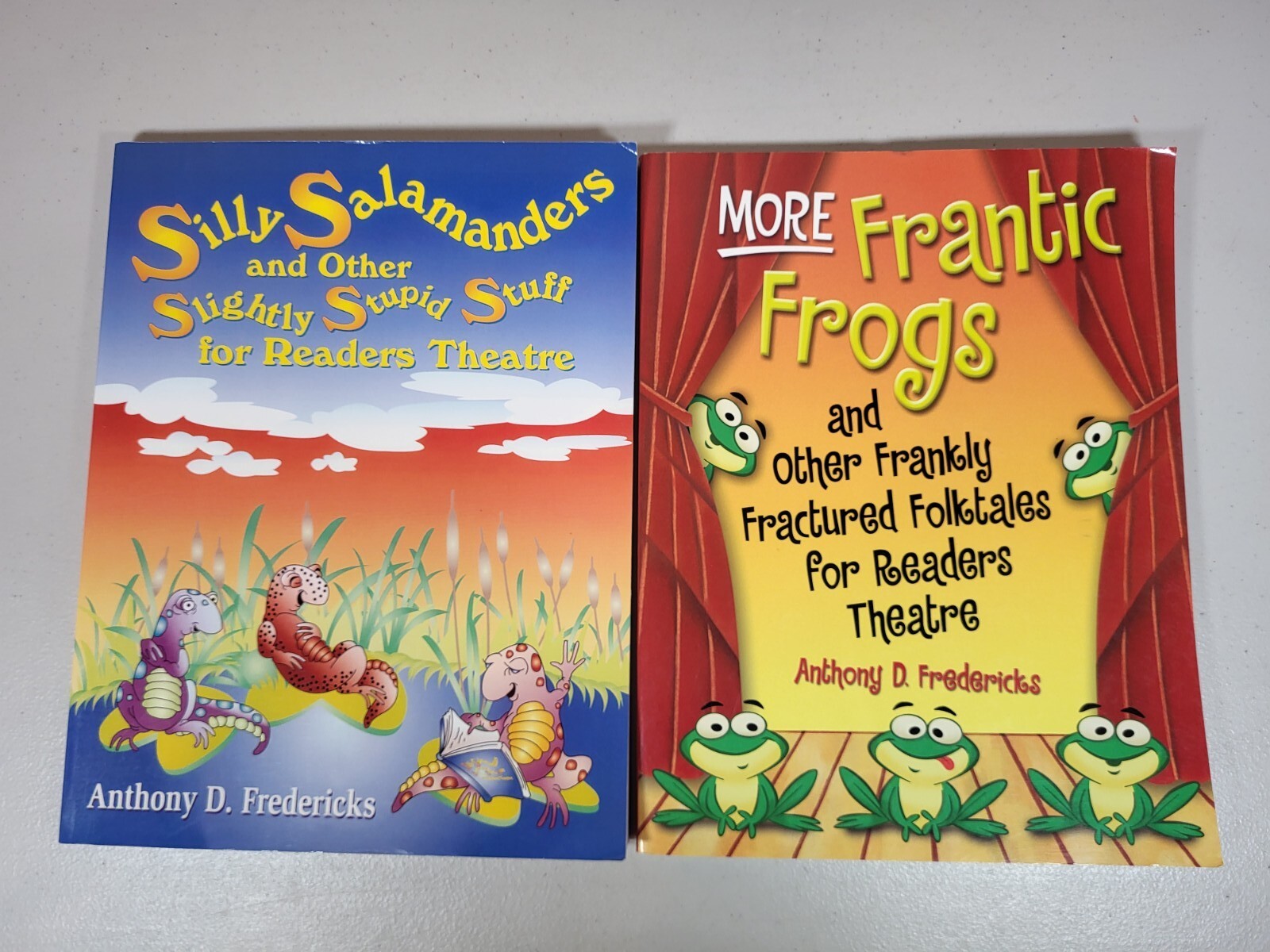 Lot of 2 Readers Theatres Teaching Books Silly Salamanders & Frantic Frogs