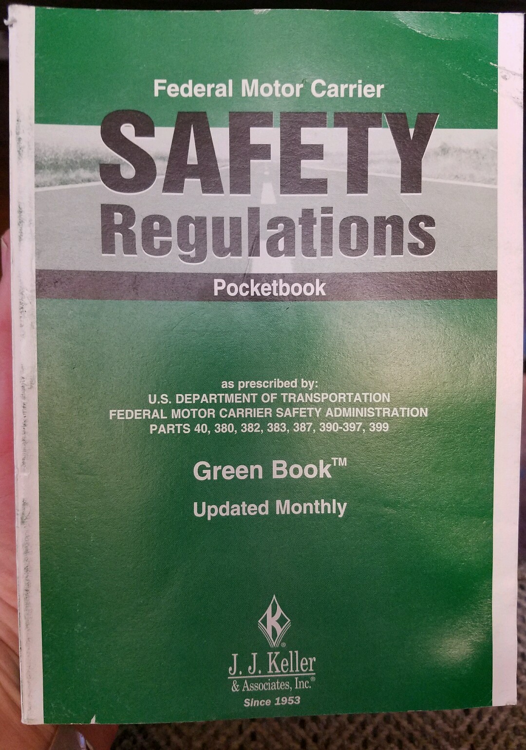 J.J. Keller Federal Motor Carrier Safety Regulations Pocketbook Small Green 2015