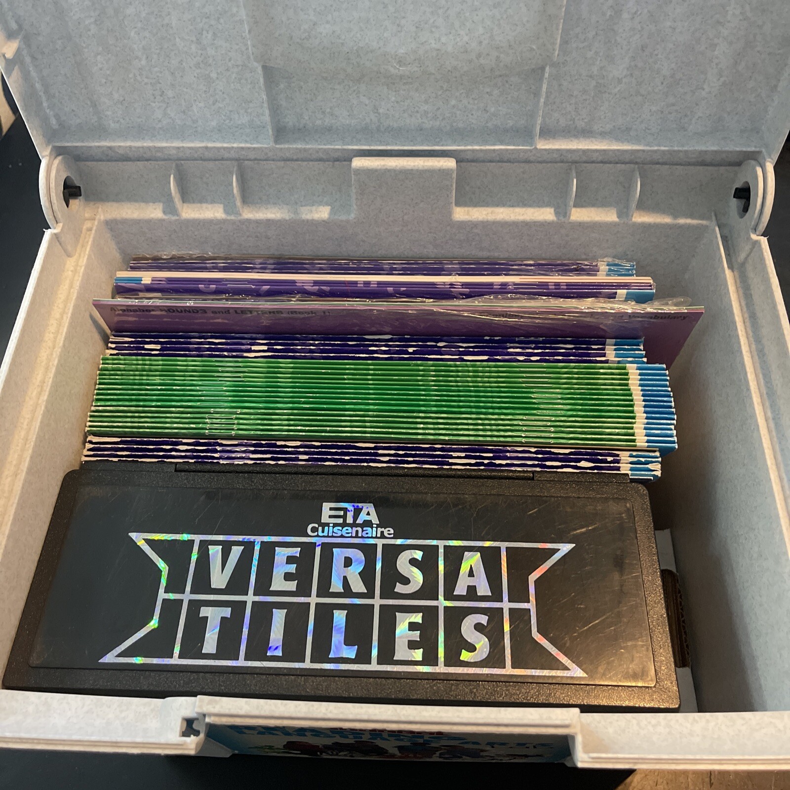 ETA Versa Tiles Level 1 Reading Lab 10 Sets Of Tiles And 39 Workbooks.