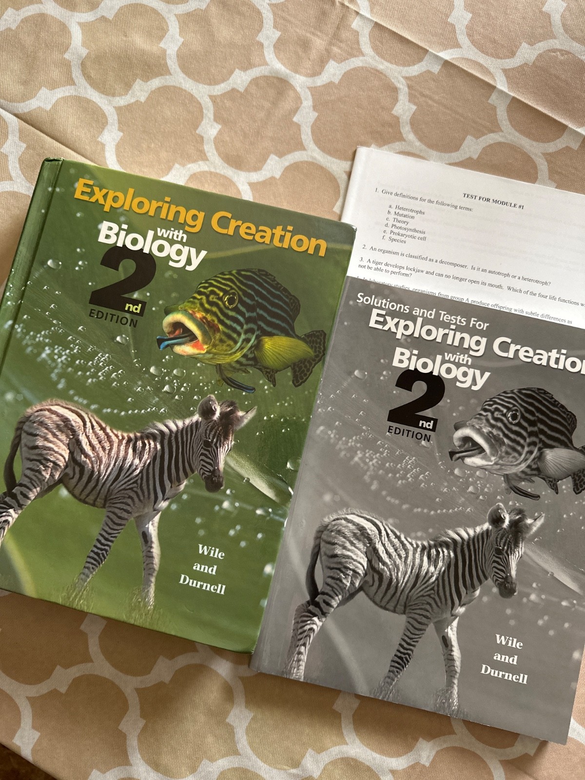 Exploring Creation with Biology : Student Text and Solutions and Tests
