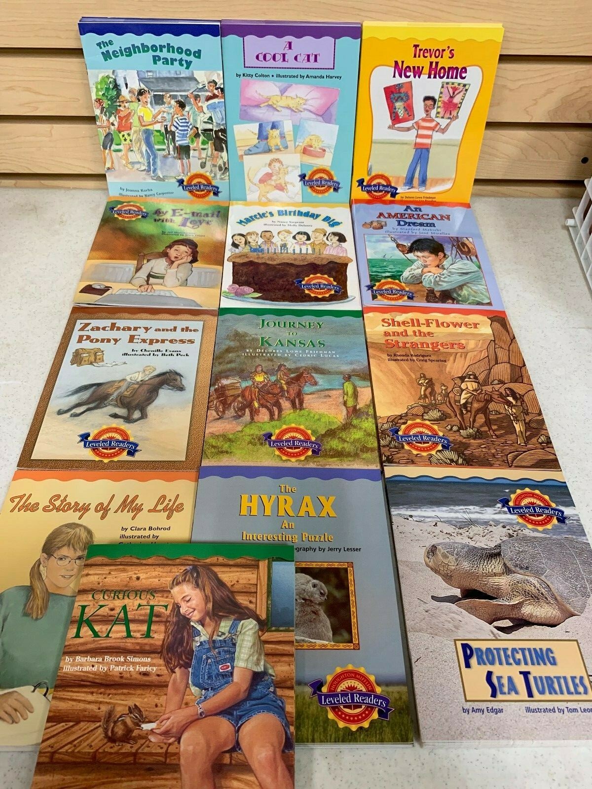 HMH Leveled Readers Grade 5 Class Set / Language Support Readers + Teacher Guide