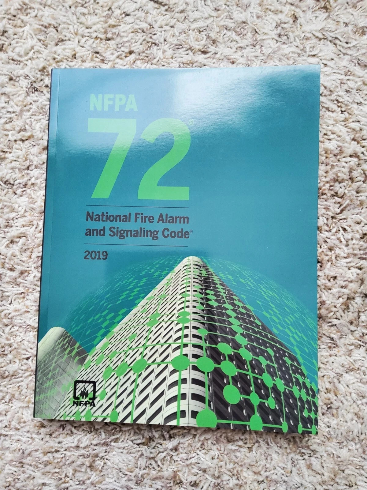 *2019 NFPA 72 National Fire Alarm and Signaling Code Paperback