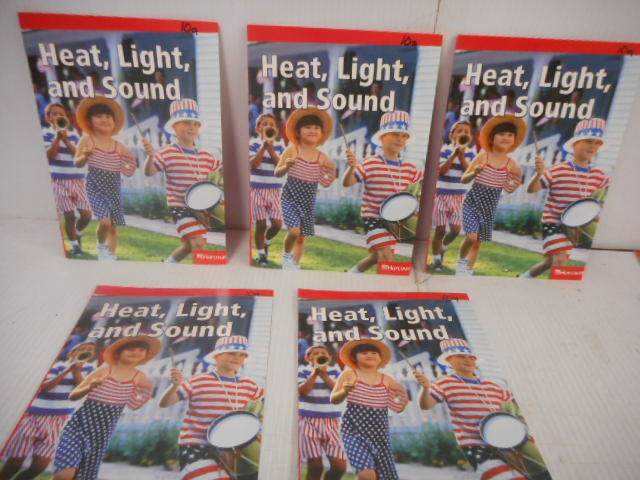 Harcourt Science Below Level Reader 5-Pack Grade 1 Heat, Light, And Sound