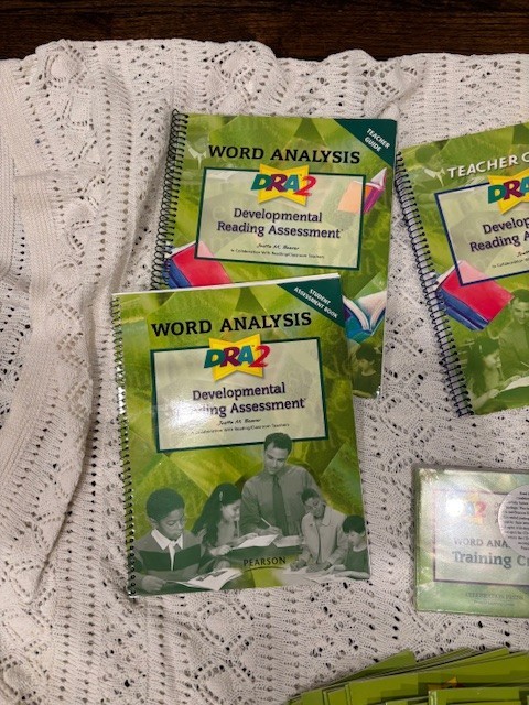 DRA2 Developmental Reading Assessment DRA 2 Grades K-3 Books, Discs, Manuals