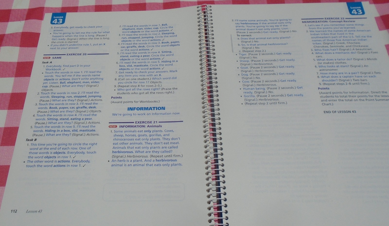 Corrective Reading Comprehension Level A, Presentation Book 2