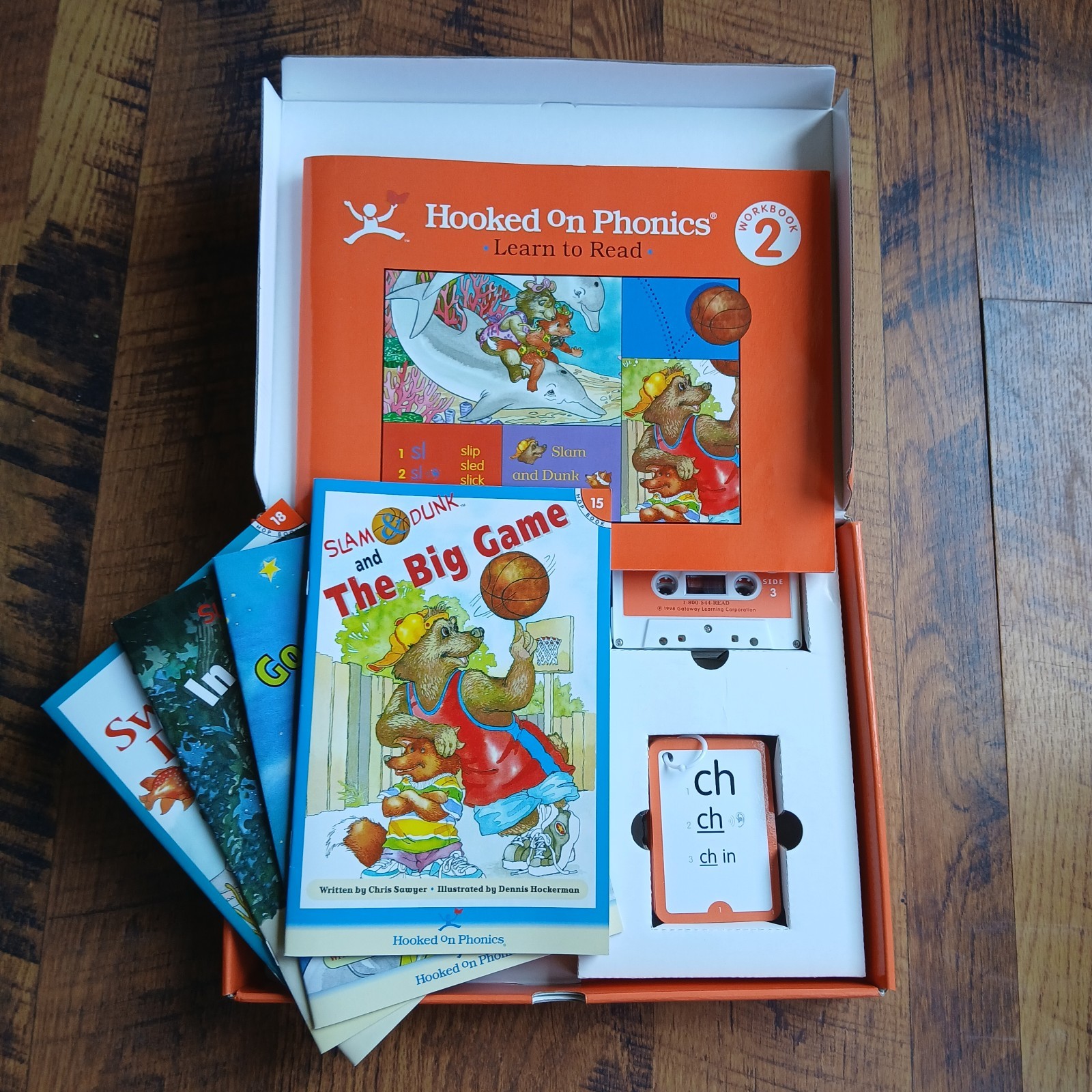 Hooked on Phonics Learn To Read Levels 1-5 Complete Box Set + Companion Books
